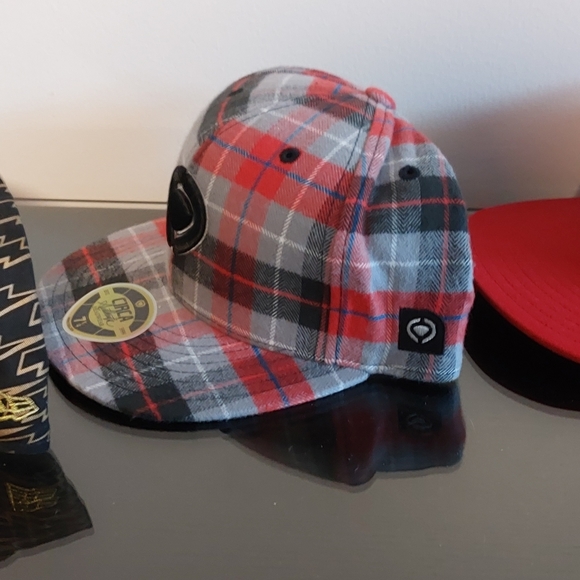 New Era, Circa, Element, Paris, White & Grey baseball caps/hats - Picture 3 of 9